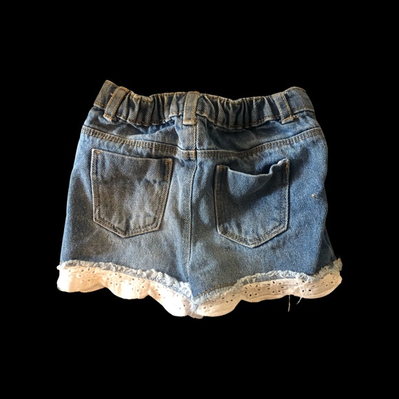 Toddler Jean shorts - Picture 2 of 3